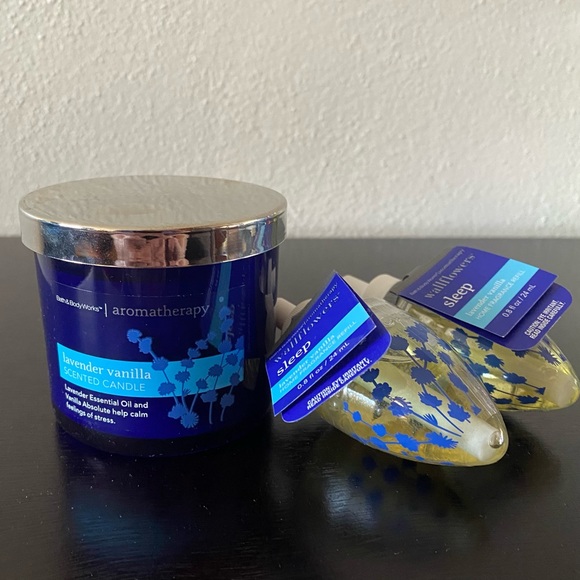 Bath & Body Works Lavender Vanilla 4 Oz. Candle and Wallflowers Bundle - Picture 2 of 7